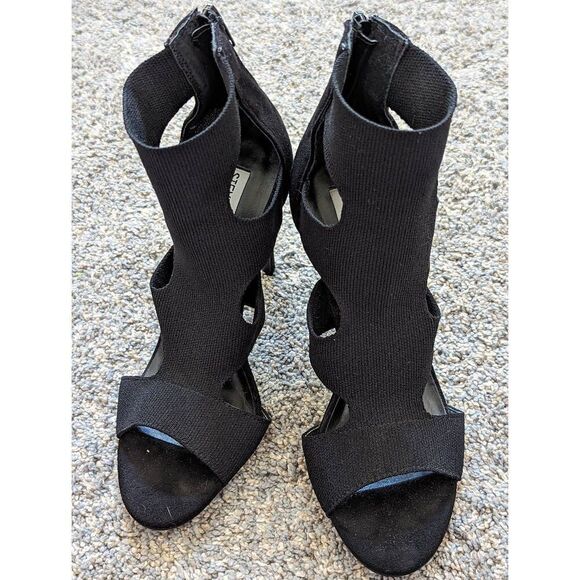 Steve Madden Women's Black Suede High Heels Size 7 - Picture 2 of 7